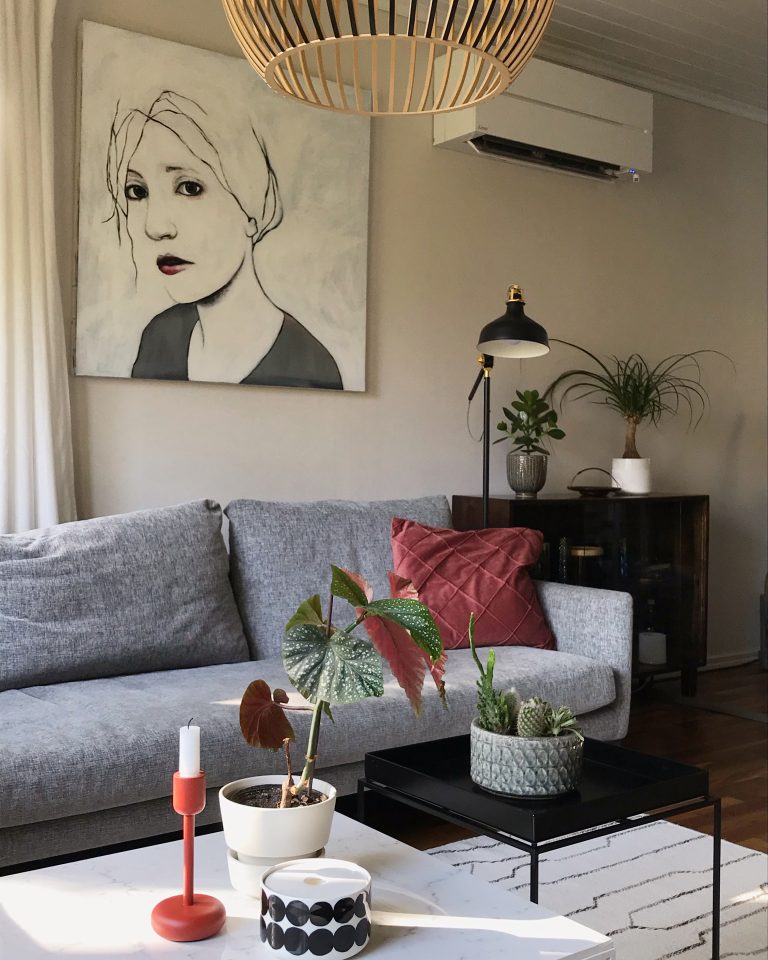 9E699E48-42D9-47C0-B2D0-B745D827ABC6